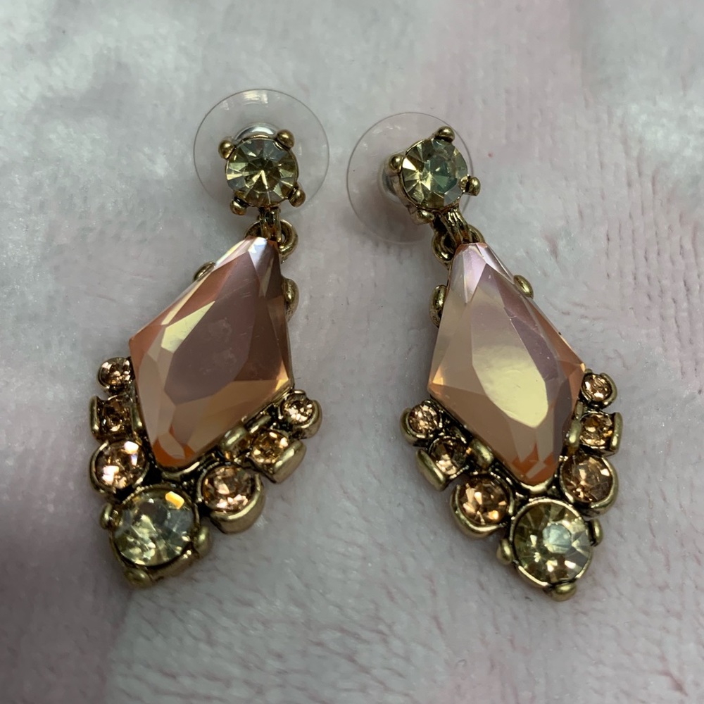 🎉HP x4🎉Pink Crystal Chandelier Drop Earrings - Picture 4 of 7